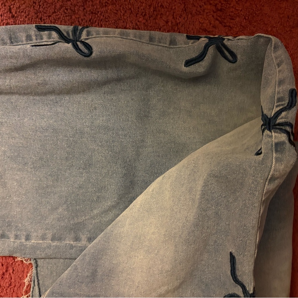 Walmart bow  jeans. - Picture 2 of 3